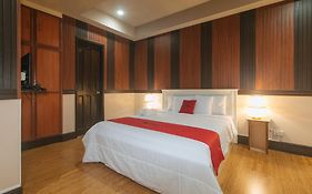 Reddoorz Plus At Canley Residential